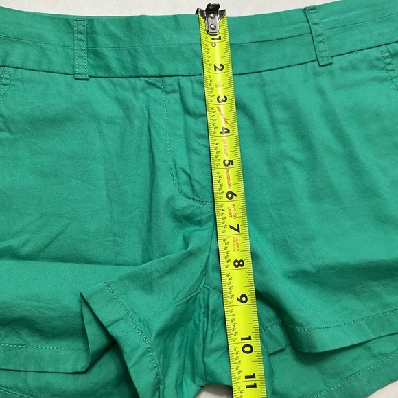 J Crew 100% Cotton Chino Broken In Green Shorts 3” Womens Size 0 - Picture 7 of 8
